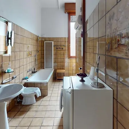 Near Downtown 코모