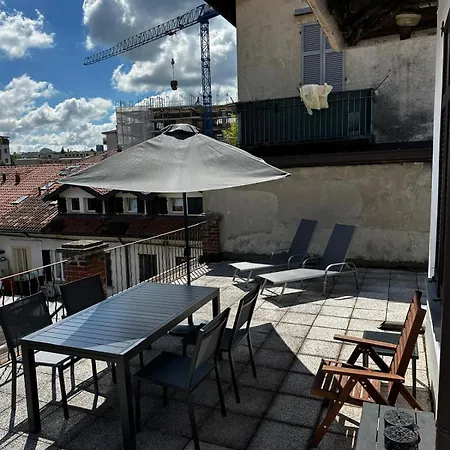 Appartement Near Downtown Como