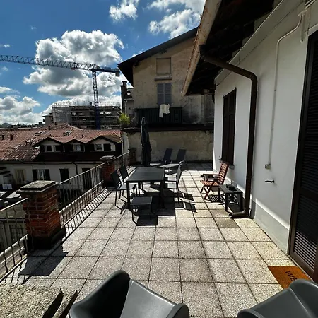 Near Downtown Apartment *