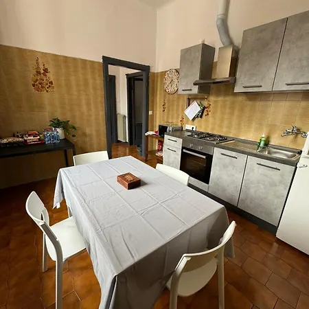 Apartment Near Downtown *