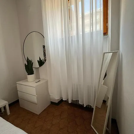 Apartment Near Downtown Como
