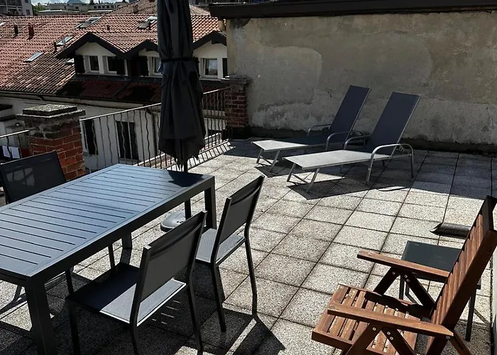 Near Downtown Apartamento