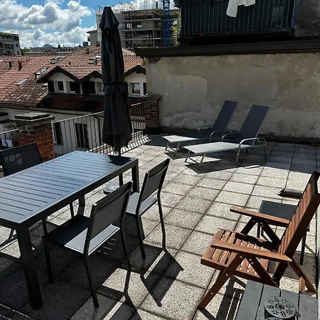 Near Downtown Διαμέρισμα